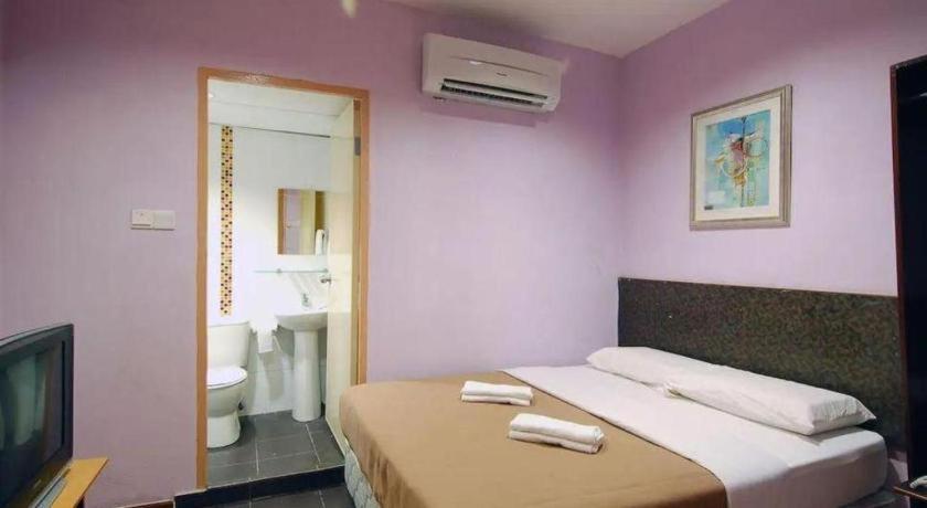 Aristo Hotel @ Putatan Kota Kinabalu Exterior photo